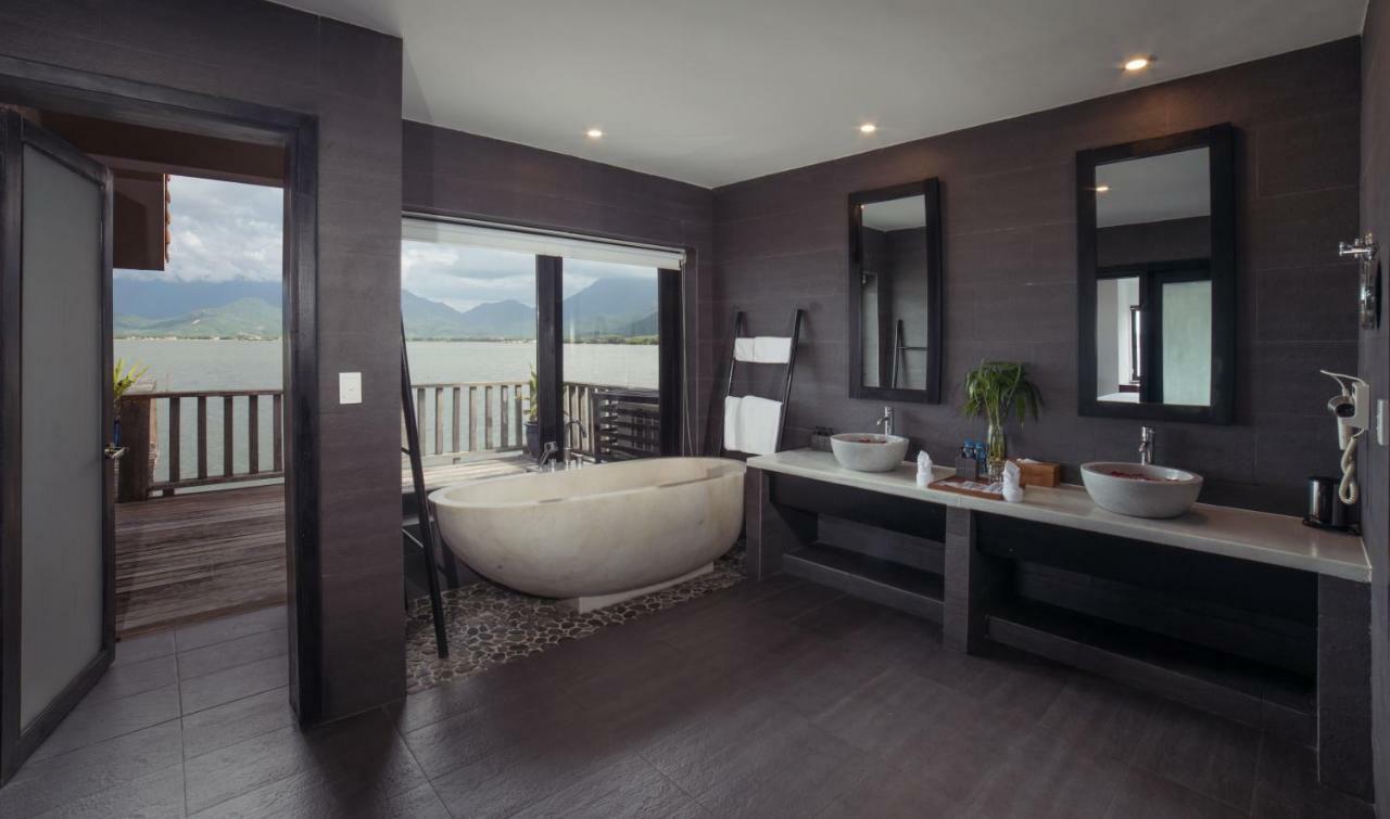 Villa mit kostenlosem Spa-Gutschein – am Wasser